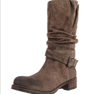 Clarks Majorca Villa suede boot